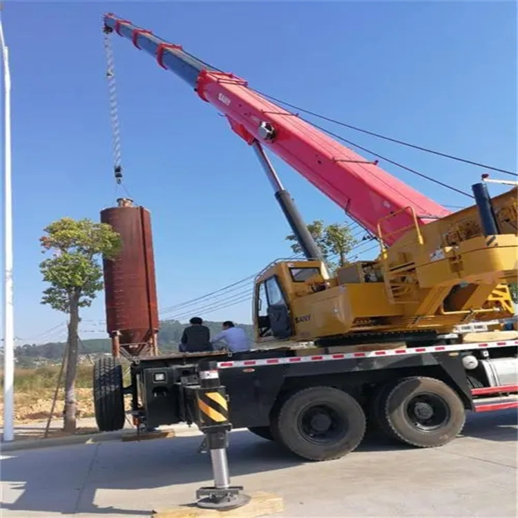 掇刀专业吊车租赁多少钱