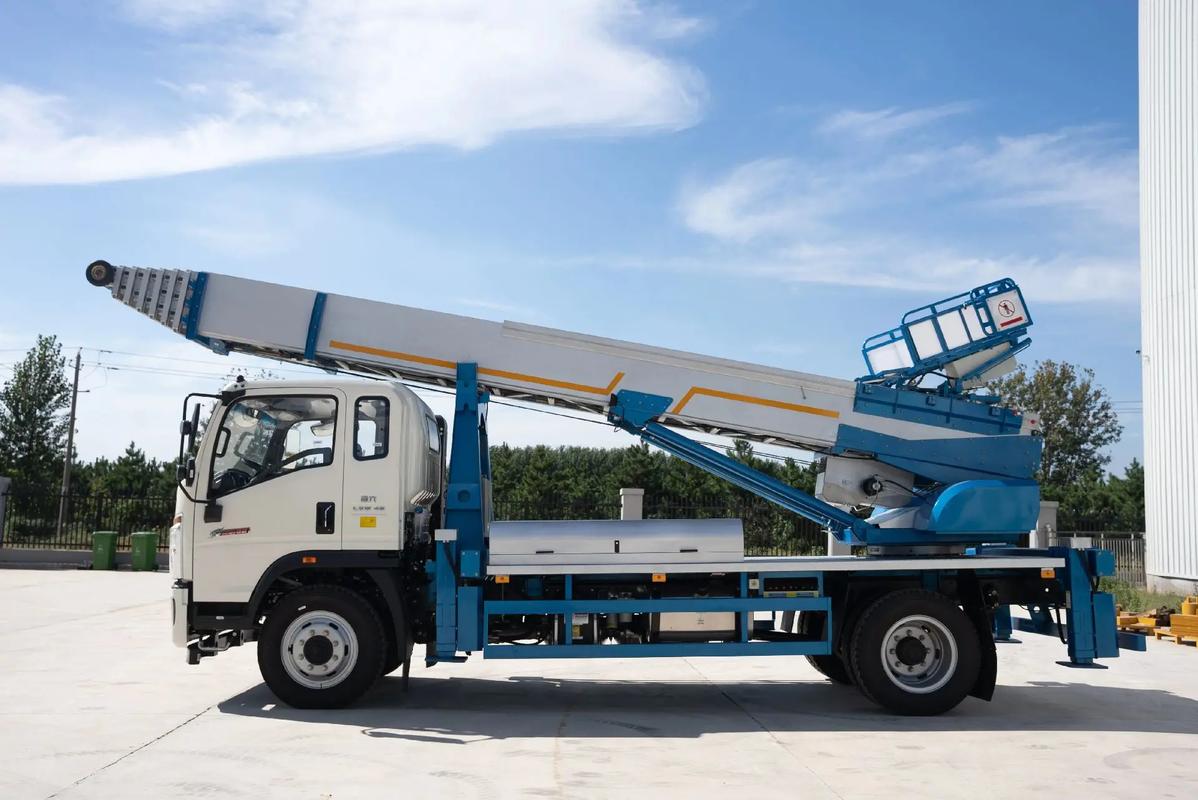 掇刀云梯上料车租赁费用